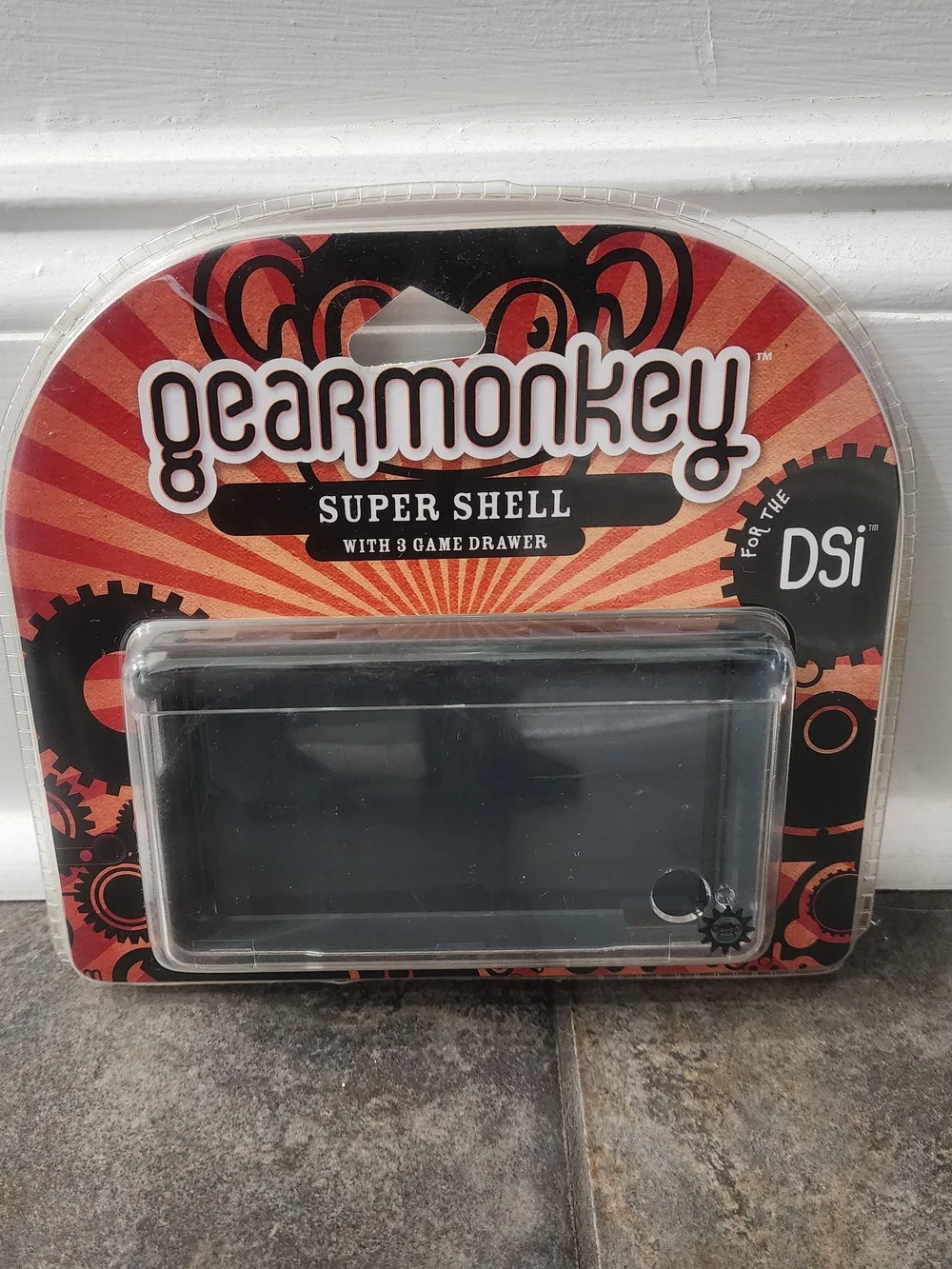 Gear Monkey Super Shell With 3 Game Drawer for Nintendo DSi 2009 Gray / Clear